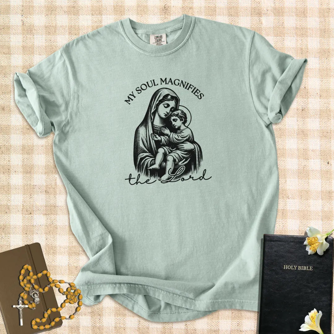 "My Soul Magnifies the Lord" – Marian T-Shirt