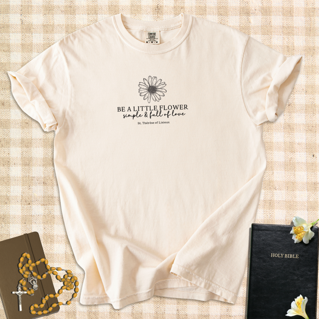 Simple & Full of Love – St. Thérèse Daisy Flower T-Shirt