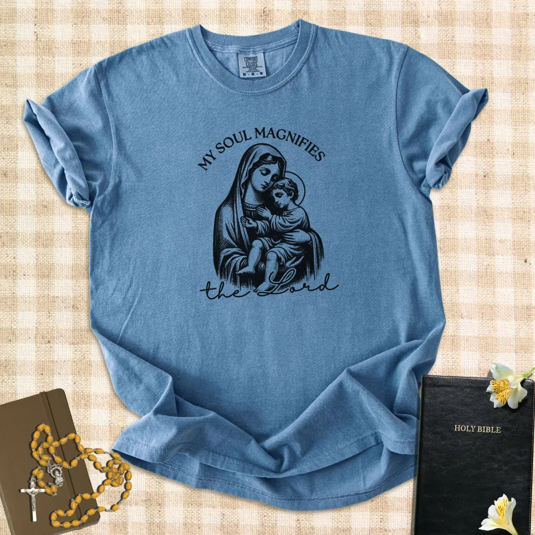"My Soul Magnifies the Lord" – Marian T-Shirt