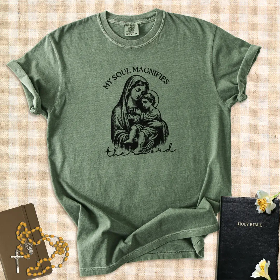 "My Soul Magnifies the Lord" – Marian T-Shirt
